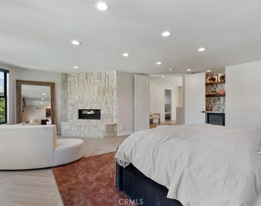 17437 Oak Creek Court - Photo Thumbnail 33