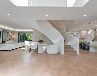 17437 Oak Creek Court - Photo Thumbnail 1