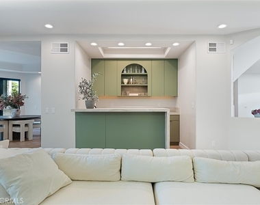 17437 Oak Creek Court - Photo Thumbnail 26