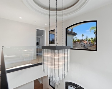 17437 Oak Creek Court - Photo Thumbnail 30