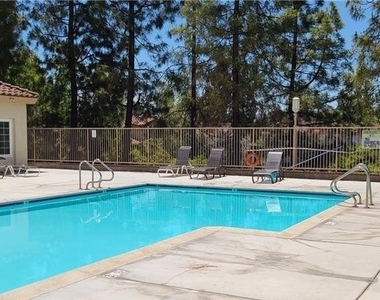675 Oak Run Trail - Photo Thumbnail 14