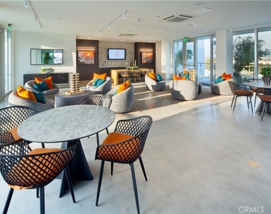 6235 Topanga Canyon Blvd Street - Photo Thumbnail 13