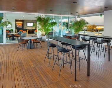 6235 Topanga Canyon Blvd Street - Photo Thumbnail 12