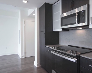 6235 Topanga Canyon Blvd Street - Photo Thumbnail 26