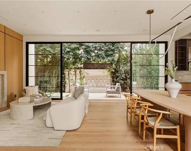 11937 Addison - Photo Thumbnail 5