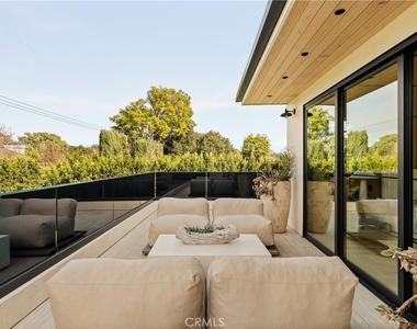 11937 Addison - Photo Thumbnail 20