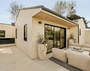 11937 Addison - Photo Thumbnail 21
