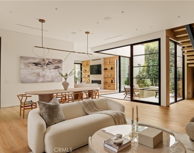 11937 Addison - Photo Thumbnail 1