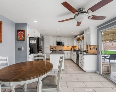 42419 62nd Street W - Photo Thumbnail 12