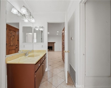 937 N Greenpark - Photo Thumbnail 13