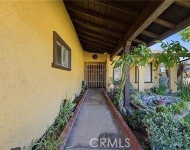 937 N Greenpark - Photo Thumbnail 32