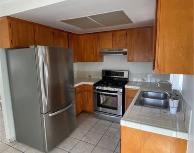 1518 Norman Place - Photo Thumbnail 3