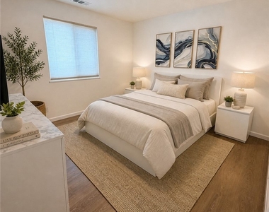 1521 W 37th Place - Photo Thumbnail 14