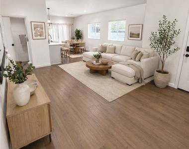 1521 W 37th Place - Photo Thumbnail 9