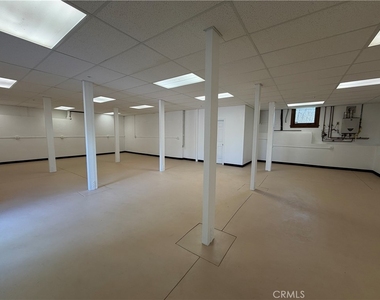 1790 E Burnett - Photo Thumbnail 16