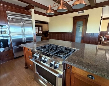 1790 E Burnett - Photo Thumbnail 10