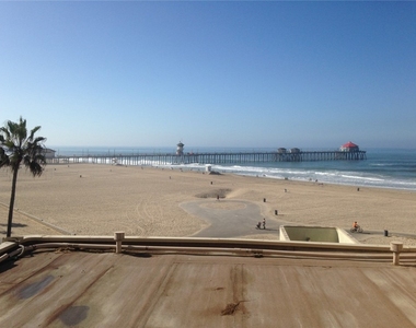 711 Pacific Coast Highway - Photo Thumbnail 1