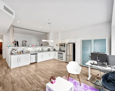 1100 Wilshire Boulevard - Photo Thumbnail 7