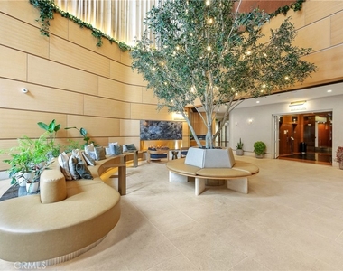 1100 Wilshire Boulevard - Photo Thumbnail 20
