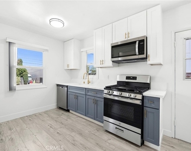 1614 Orange Ave - Photo Thumbnail 4