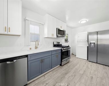 1614 Orange Ave - Photo Thumbnail 5