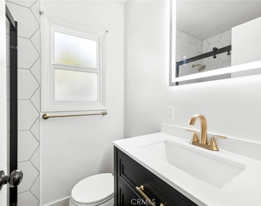 1614 Orange Ave - Photo Thumbnail 8