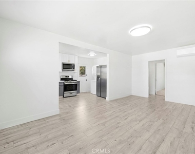 1614 Orange Ave - Photo Thumbnail 1