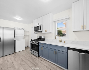 1612 Orange Ave - Photo Thumbnail 4