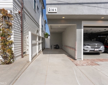 216 Agate - Photo Thumbnail 19