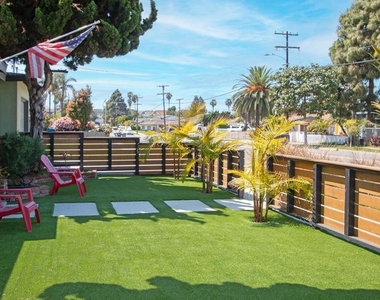 907 California Street - Photo Thumbnail 5