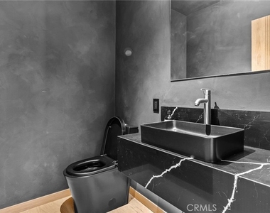 514 W Washington Blvd - Photo Thumbnail 17