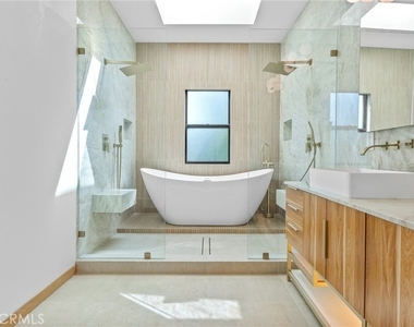 514 W Washington Blvd - Photo Thumbnail 33