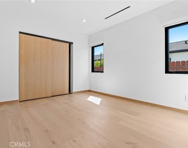 514 W Washington Blvd - Photo Thumbnail 16