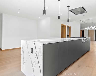 514 W Washington Blvd - Photo Thumbnail 9