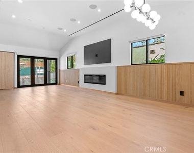 514 W Washington Blvd - Photo Thumbnail 5