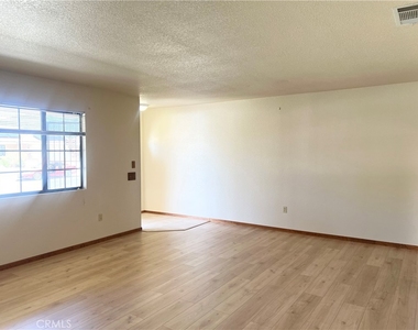 739 Chardonnay Place - Photo Thumbnail 2