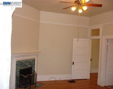 627 Rose Avenue - Photo Thumbnail 9
