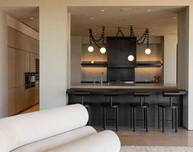 1616 Blue Jay Way - Photo Thumbnail 8