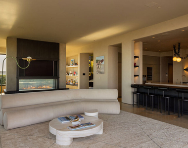 1616 Blue Jay Way - Photo Thumbnail 6