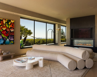 1616 Blue Jay Way - Photo Thumbnail 5