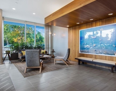 1705 Ocean - Photo Thumbnail 5
