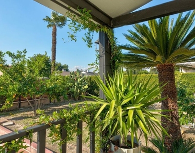 6122 Satsuma Avenue - Photo Thumbnail 4