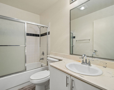 870 Crenshaw Boulevard - Photo Thumbnail 16