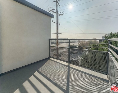 4980 S Centinela Avenue - Photo Thumbnail 17