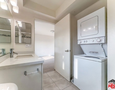 4980 S Centinela Avenue - Photo Thumbnail 12