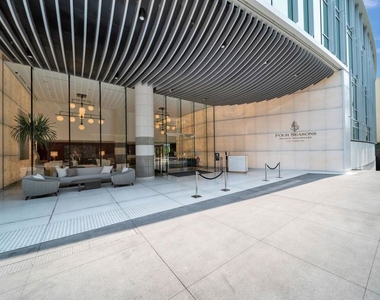 9000 W 3rd Street - Photo Thumbnail 15