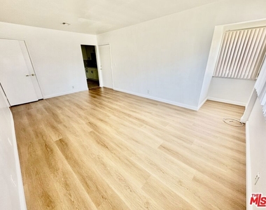 3713 1/2 Selby Avenue - Photo Thumbnail 6
