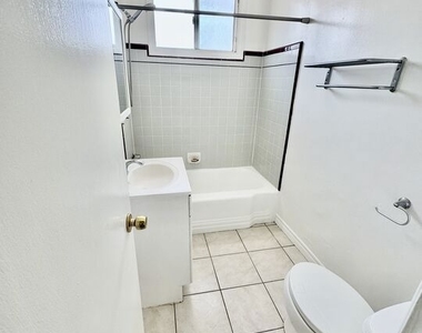 3713 1/2 Selby Avenue - Photo Thumbnail 17