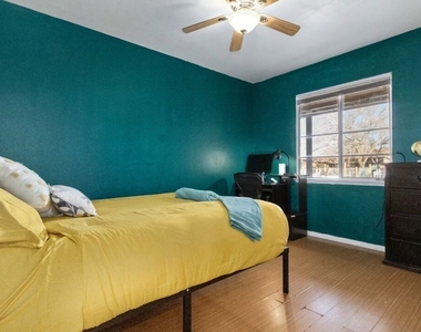 38457 Sumac Avenue - Photo Thumbnail 9