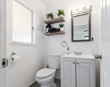 38457 Sumac Avenue - Photo Thumbnail 7